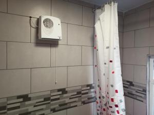 Stylish 2-sleep Studio in Newport Centre Free WiFi & On-site Parking