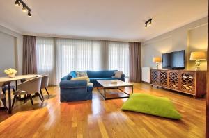 New Build with Modern Amenities and Balcony