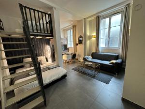 Spacious LOFT near JARDIN du LUXEMBOURG - 4-Sterne-Hotels in Paris