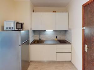 Studio climatisé au calme, proche mer et commerces - FR-1-196-341