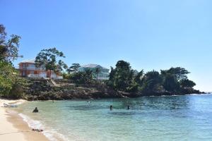 Irie Vibes by the beach