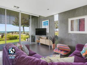 New York Loft Style Esplanade Retreat