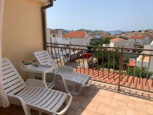 Apartment Ivica - 300 m from sea