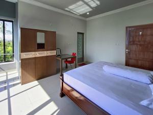 RedDoorz @ Green Homestay Syariah Baubau