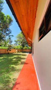 RED ROSE HOLIDAY HOUSE