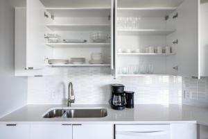 Downtown 1BR w Gym Doorman WD nr Chinatown BOS-224