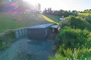 Seascape Cottage - Mahinepua Bay Clifftop Retreat - Whangaroa