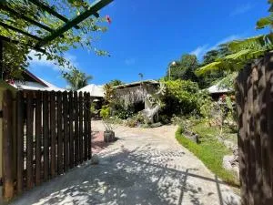La Digue Holiday Villa - La Digue