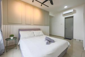 Beautiful 3B2B for 6 pax w Pool - Subang Jaya