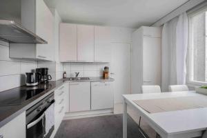Saris 4 bedroom apartment with view