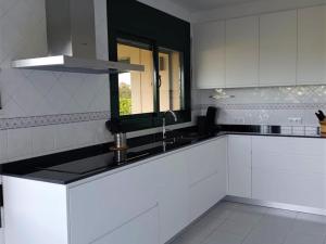 Casa de lujo en primera línea: piscina, AA, Wi-Fi, barbacoa, jardín, 50m de la playa. - ES-89-113