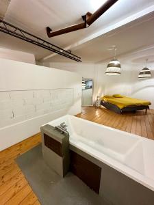 Appartements LOFT en centre ville de Marseille : photos des chambres