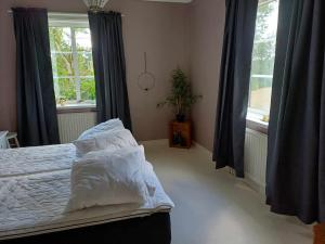 Sjötorps Säteris Bed & Breakfast Flygeln