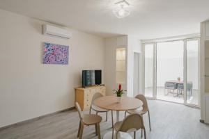 Modern Apartment with Exclusive Terrace by Wonderful Italy