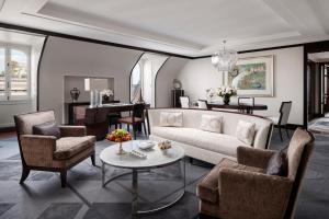 Hotels Hotel The Peninsula Paris : Suite avec Jardin sur le Toit