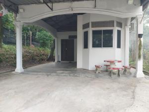 SEROJA HOMESTAY