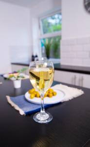 Ideal Contractors 3 Double Bedrooms Near Gloucester Quays and Parking