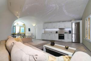 Elite Santorini Villa 1 Bedroom Villa Cycladic Character Private Jacuzzi