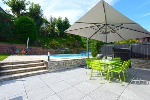 Bargkass - Vue montagne et piscine