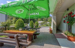 Amazing Home In Lic With Wifi