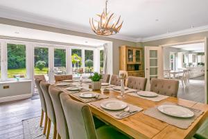 Scotsdale - exclusive family home