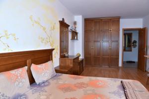 Apartament first line