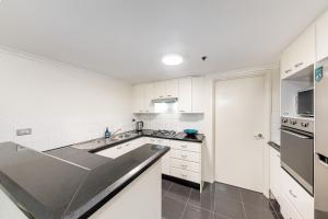 Comfy and Spacious 1B Sydney CBD Apartment in Central