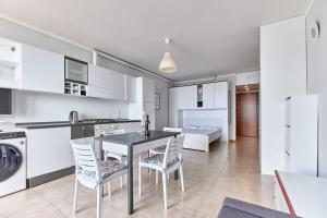 Lydie apt. exclusive holigarda