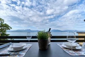 Lydie apt. exclusive holigarda