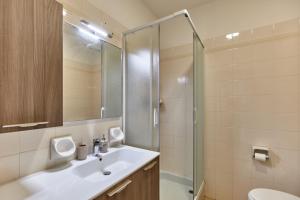 Lydie apt. exclusive holigarda