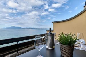 Lydie apt. exclusive holigarda