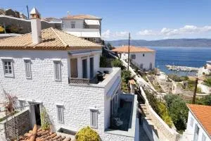 Kaminia Views - 伊兹拉