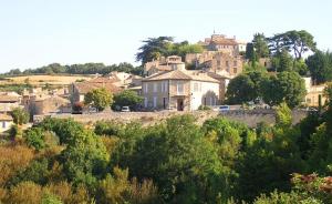 Maisons de vacances Le Brave Crillon : Maison de Vacances