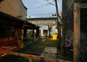 Immeuble Vichy avec Jardin - Віші