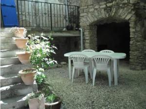 Maisons de vacances Charming village house 2/4 travelers : photos des chambres