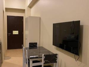 Fully furnishd Avida condo 2(wi-fi netflx disney+)