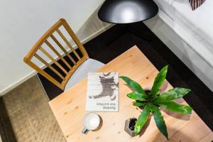 Simple on Swanston - A Central Student Accom Studio