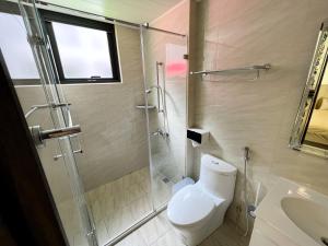 Phòng Giường Đôi Có Phòng Tắm Riêng (Double Room with Private Bathroom)