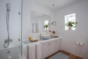 Superior Double Room room in Vila Monte Farm House