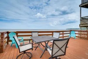 Cozy Irondequoit Home on Lake Ontario! - Webster