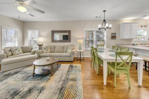 Sunny Delight has recent updates including fresh flooring and paint