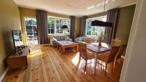 Jūrmalas māja - Unģeni