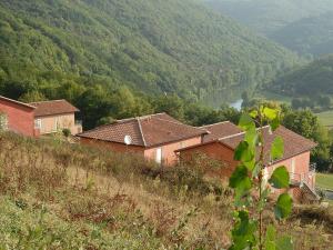 Maisons de vacances Cozy Holiday Home in Tr bas with Sauna : photos des chambres