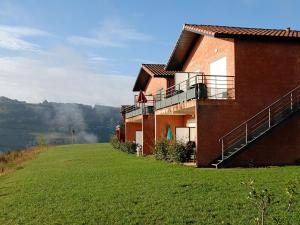 Maisons de vacances Cozy Holiday Home in Tr bas with Sauna : photos des chambres