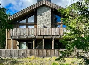 Modern ap next to the ski stadium, alpine slope - Brumunddal