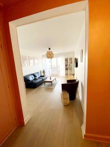 LE COSY avec piscine, balcon et parking