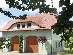 Modern Apartment in Eslarn with Lake Near - 魏德豪斯