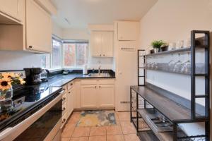 Two-Bedroom House room in Desert Gardens #3