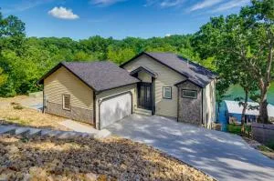 Lakefront Osage Beach Retreat with Boat Slip! - Kaiser