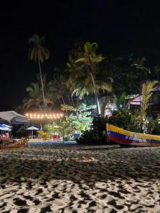 El Almendrón Beach Hostel